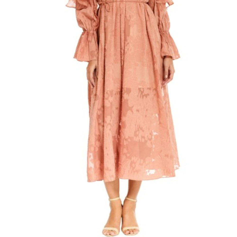 Elliatt Peach Midi Dress - Picture 3 of 8